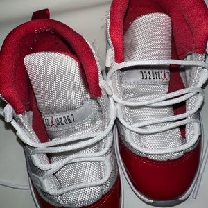 Retro 11 Cherries